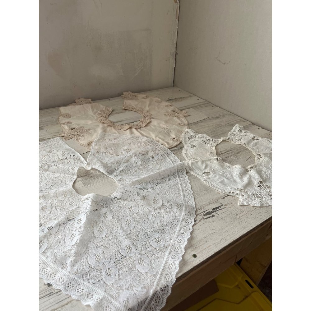 Woman’s lace and eyelet collars